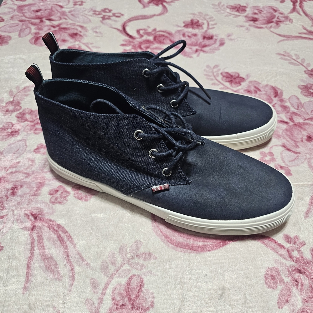 Ben Sherman Navy Chukka Boots with White‎ Sole and Red Heel Loop